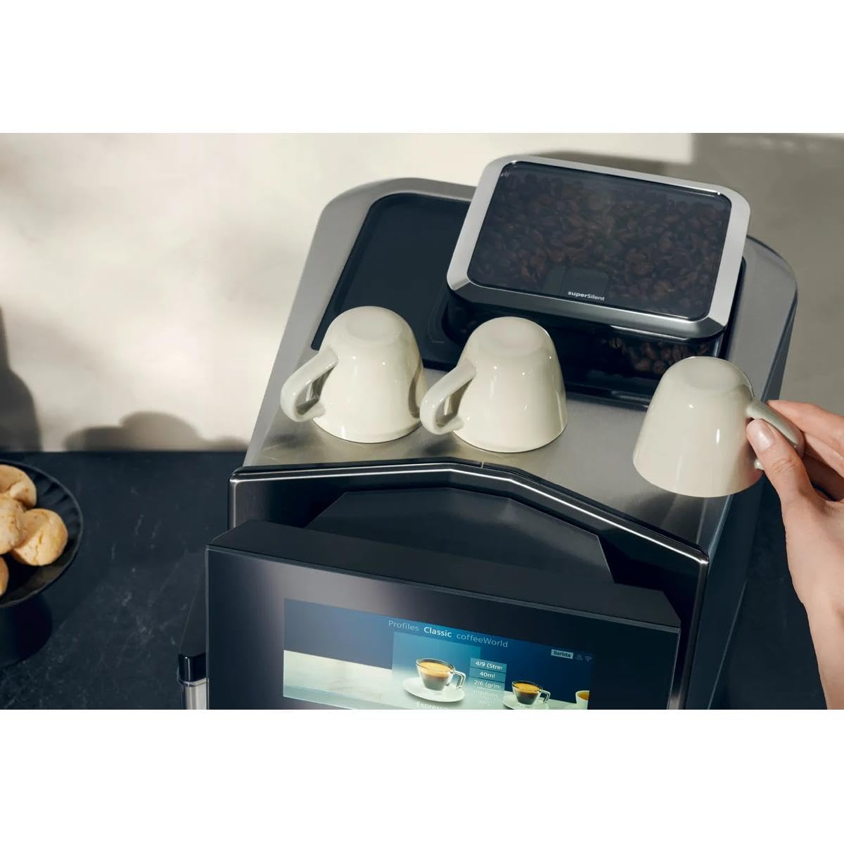 Siemens Macchina da caffè EQ900, contenitore 1 fagioli, HomeConnect, display Full Touch , TQ903D03